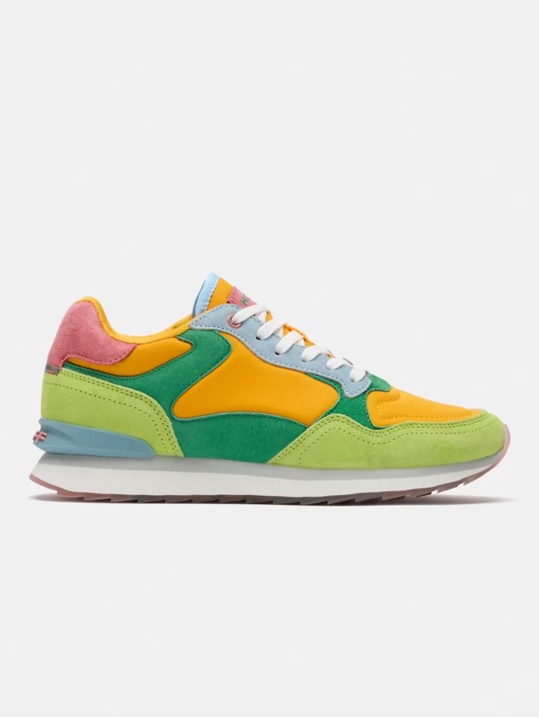 Sneakers<HOFF Mui Ne